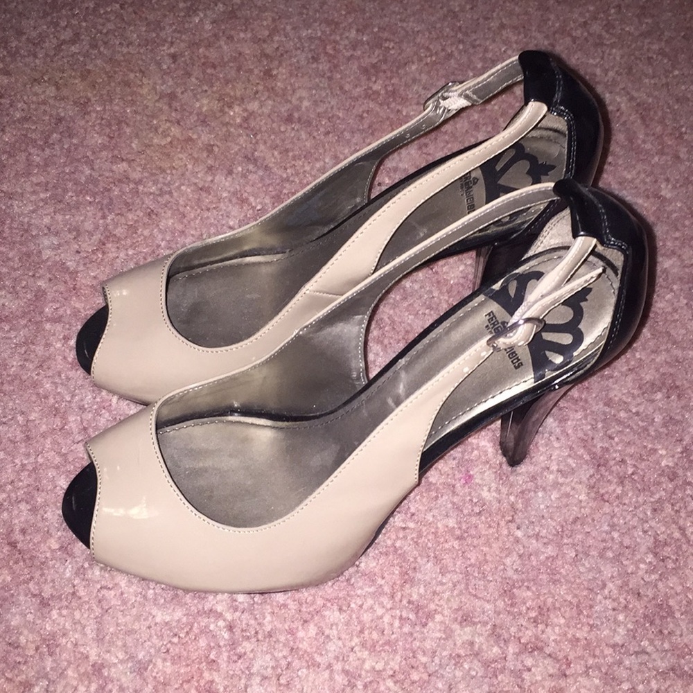 High heels - Picture 2 of 4